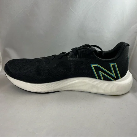 NWT New Balance FuelCell Rebel v2 - Men's size 12 - Picture 12 of 14